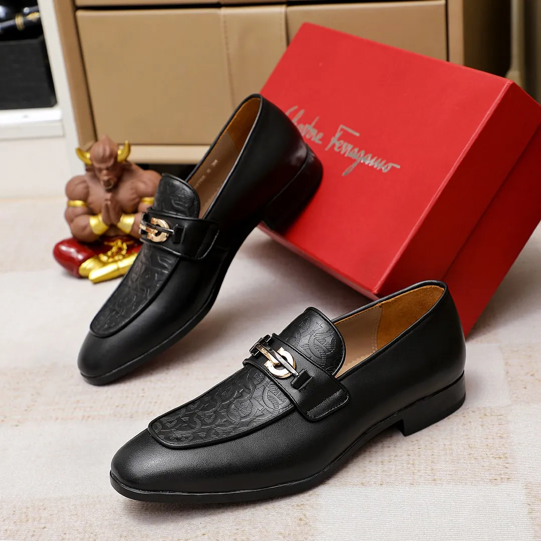 Men's shoes 💰600 🕷🕷🐂【Ferragamo】 Popular fashionable casual shoes🇨🇳Official website counter 1:1 production, original mold opening💯Good quality can be seen, imported high-end first-layer pebbled calfskin, water-dyed🐂leather lining🌿very clear texture, high-quality waterproof, non-slip and wear-resistant outsole🎋high quality and low price, truly handmade🍓, 2 colors available! Code number 38-44 (45. To be customized)